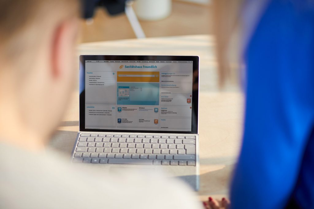 Die Branchensoftware für Hilfsmittelanbieter eva/3 viva!